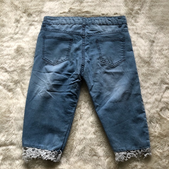 Capris - Picture 2 of 4